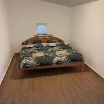Guenstige Und Komfortable In شقة ريغينستوف