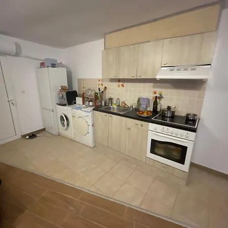 Apartamento Guenstige Und Komfortable In