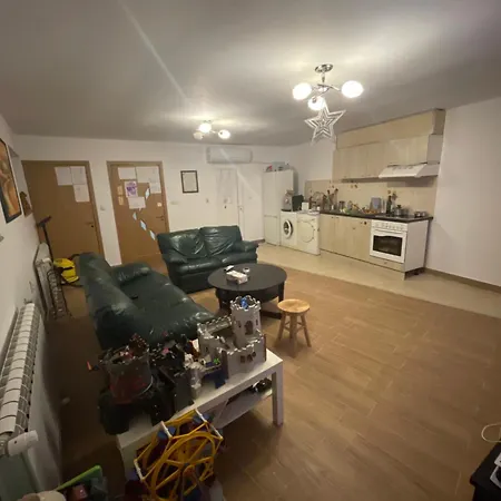 Guenstige Und Komfortable In Apartamento Regenstauf